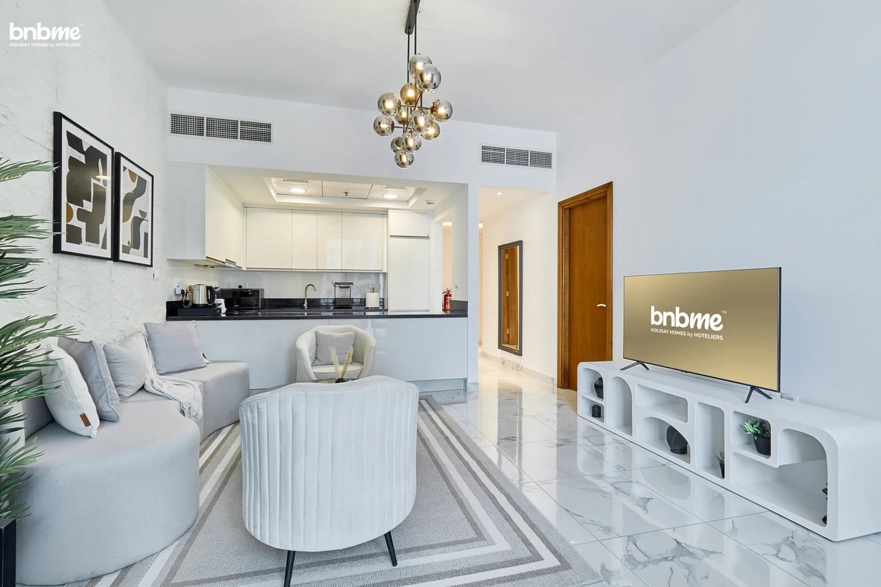 Premium Apt with Balcony – near Burj Khalifa
