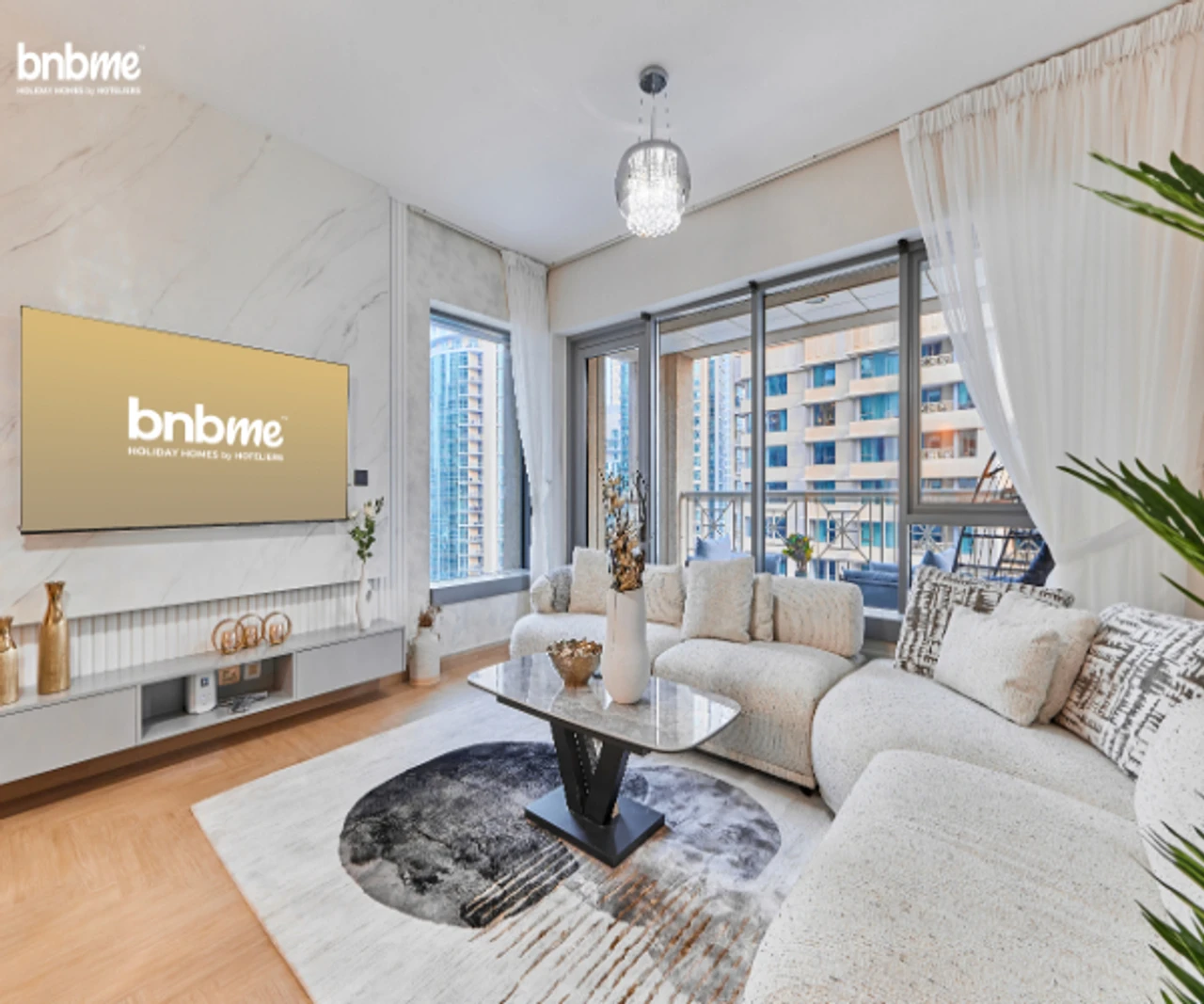 Downtown Dubai Pool View Apartment | Walk to Burj