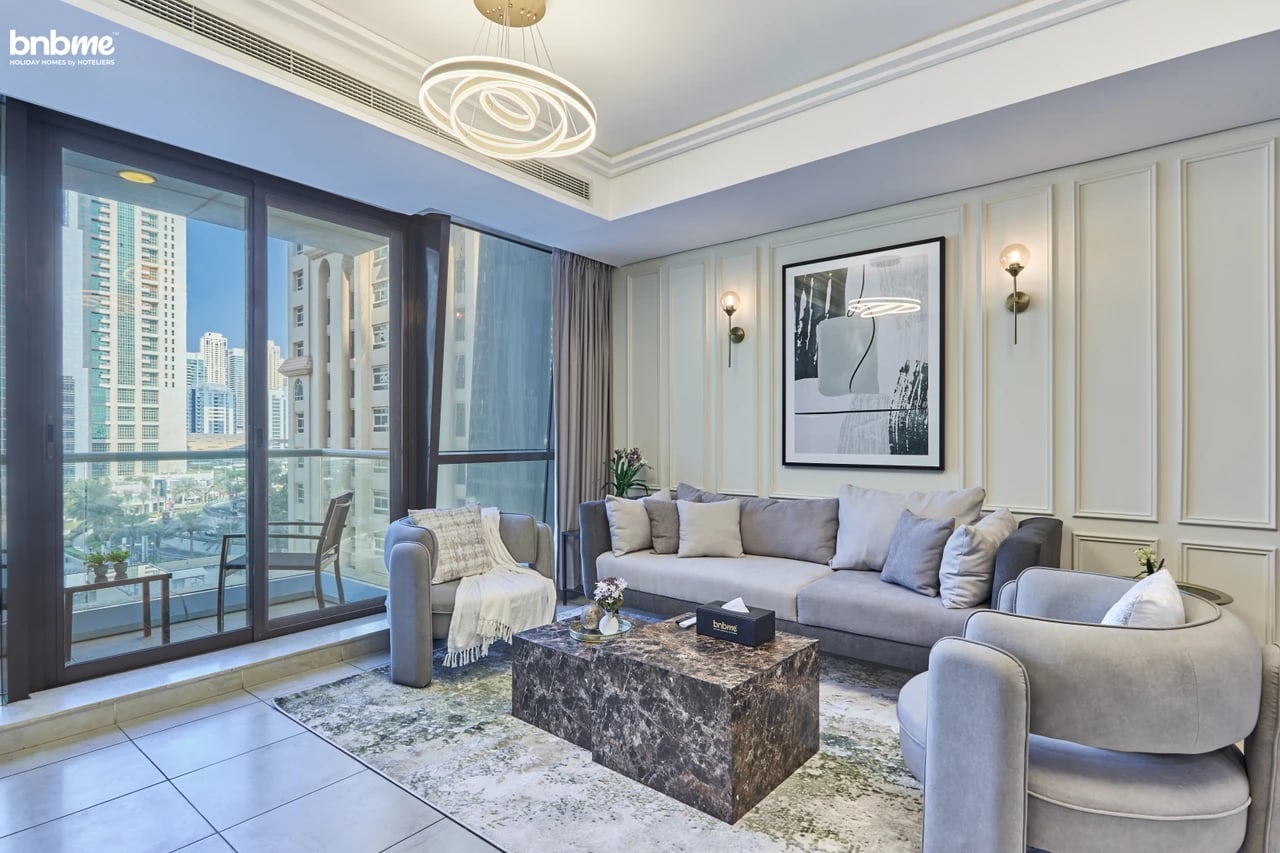 Luxury JLT Apt w/ Pool & Gym, Near Marina