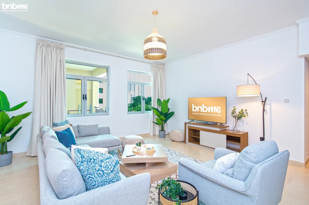 Modern Apartment in The Greens | Near Dubai Marina