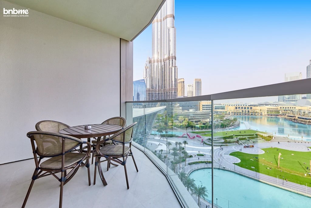 Downtown Dubai Apartment with Burj Khalifa & Dubai Fountain View