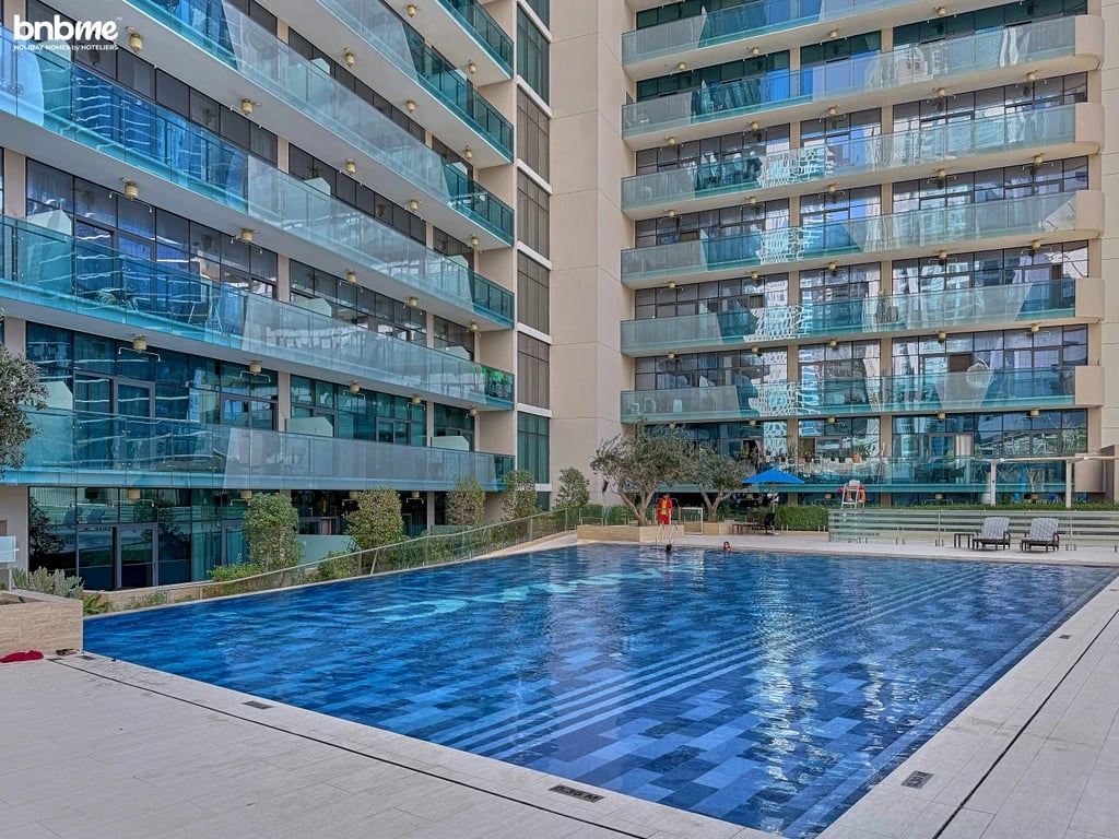 Studio in Business Bay | 13 Min to Burj Khalifa